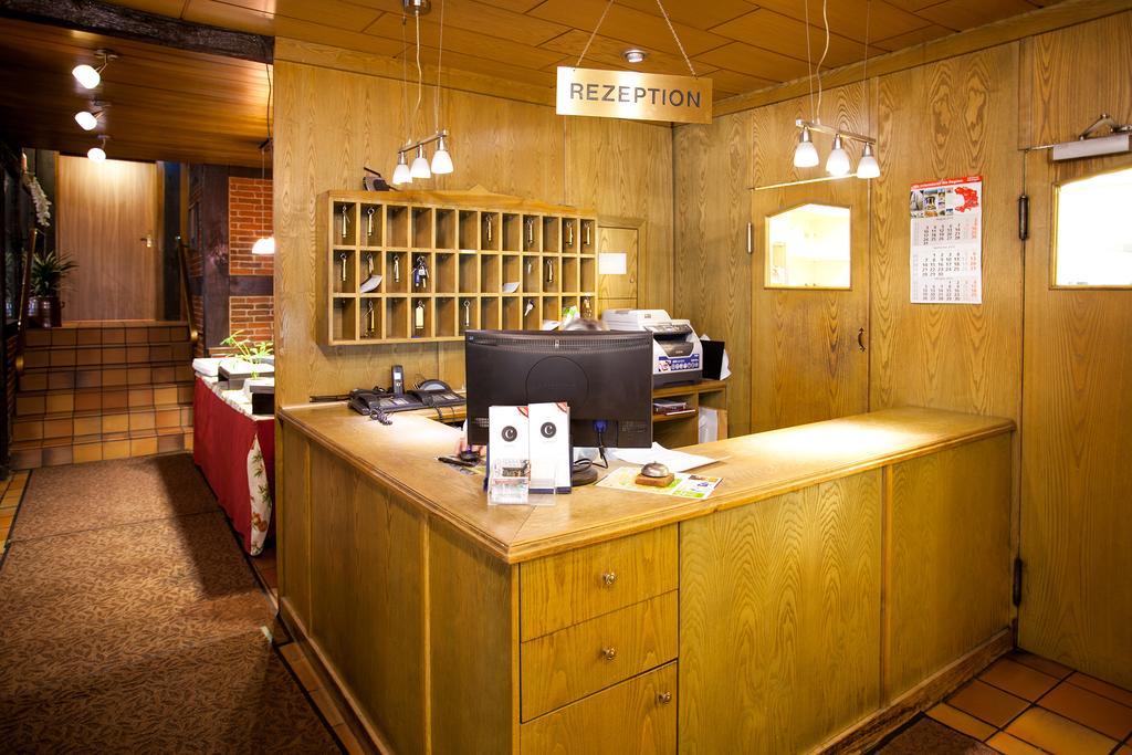 Hotel Alter Wolf Волфсбург Екстериор снимка